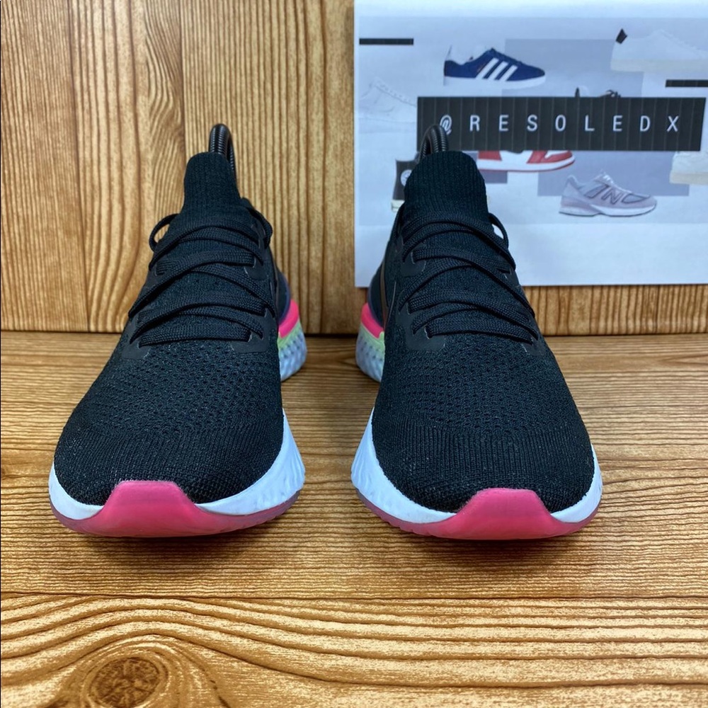 Nike Epic React Flyknit 2 - Picture 2 of 8